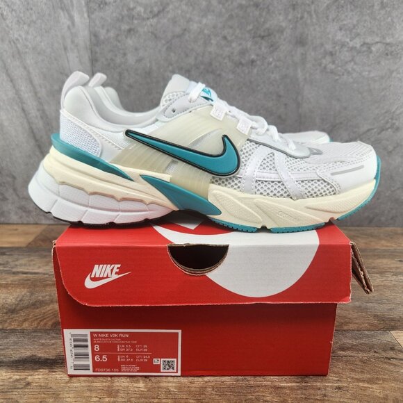 Nike V2K Run Size 8 Womens White Dusty Cactus Teal Running Casual Shoes - Picture 1 of 15